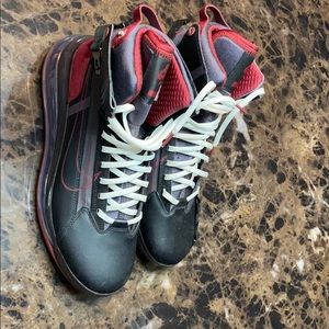 Nike Air Max 720 Saturn